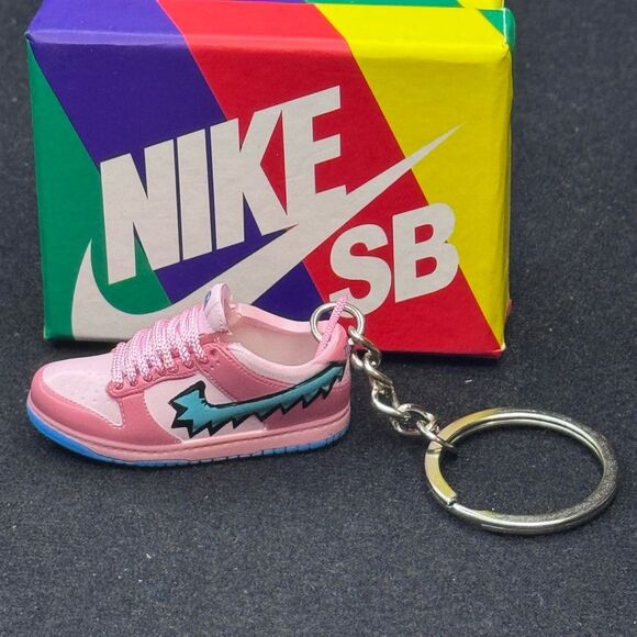 Kids Pink Keychain Shoe - Picture 1 of 9
